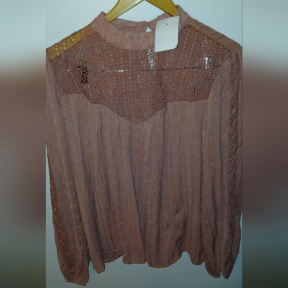Blush Pink Blouse W Lace Neck Detail